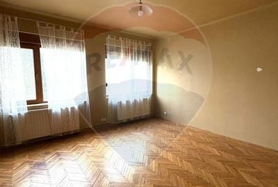 Apartament cu 3 camere la curte comuna, in zona Romanilor - 2