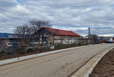 Se oferă spre vânzare / închiriere clădire cu spațiu comercial - 3