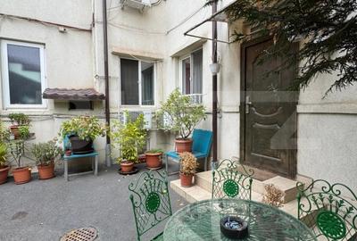 Casa de vanzare, 9 camere, 230 mp, zona - 13 Septembrie - 2