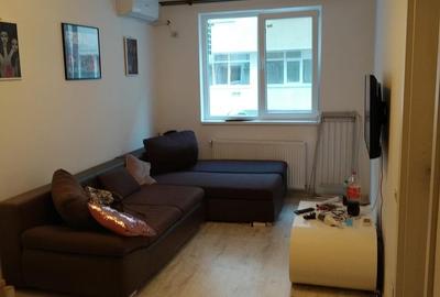 Garsonieră semidecomandată în Apărătorii Patriei - 1