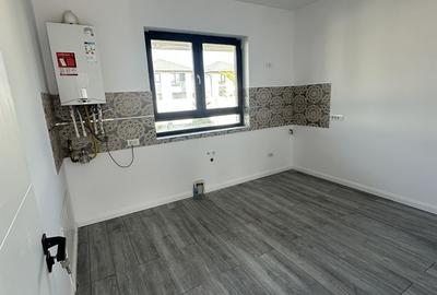 Casă cu 4 camere cu Teren 250 Mp în Central - 3
