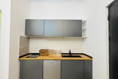 Garsonieră decomandată, mobilată în Universitate - 3