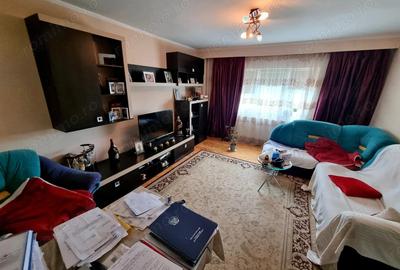 Apartament cu 3 camere decomandat, mobilat în Tomis Nord - 12