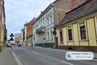 Spațiu comercial, de 200 mp, în Central