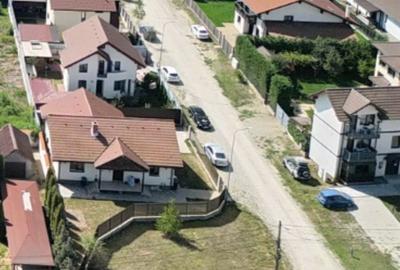 Casă cu 3 camere cu Teren 434 Mp în Central