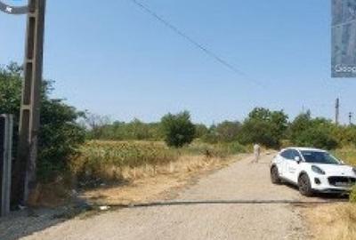 Teren de 830 mp, în Leu - 2