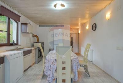 REDUCERE PRET ! Casa de vacanta la Predeal locuinta sau investitie - 16