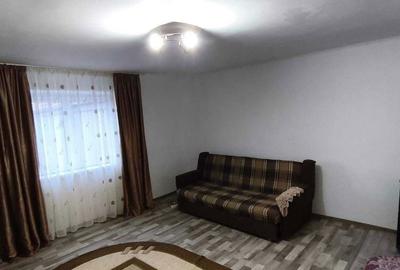 Casă cu 4 camere în Central - 2