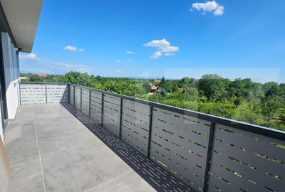 Apartament 68 mp,  , terasa de 17mp , zona Carpati 2 - 4