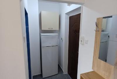 Garsonieră conf.2 vis a vis Metrou - 8