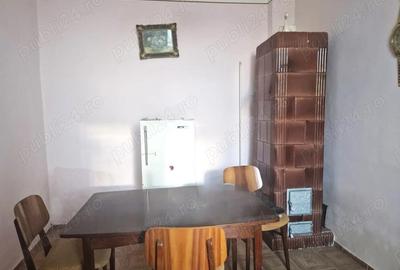 Casă cu 3 camere cu Canalizare în Est - 1