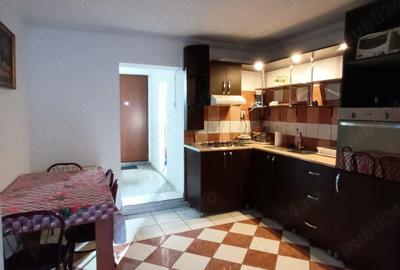 Inchriez apartament in vila valu traian - 3