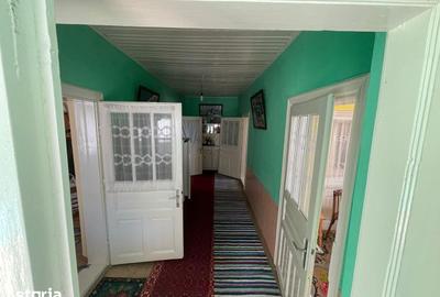 Casă cu 4 camere cu Teren 4000 Mp în Central - 5