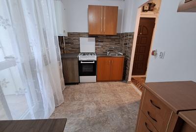 Ap.2 cam 57 mp dec. Renovat et.3,2 balcoane, Aleea Barsei Marasti - 7