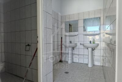 Spațiu comercial, de 250 mp, în Central - 7