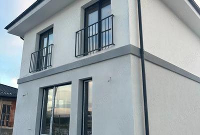 Casă cu 3 camere în Central - 8