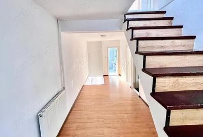 Casă cu 5 camere cu Teren 140 Mp în Lipovei