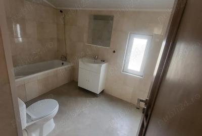 Casă cu Teren 600 Mp în Central - 5