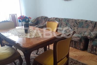 Casa 6 camere 2 bai curte si gradina 400 mp panouri fotovoltaice - 2