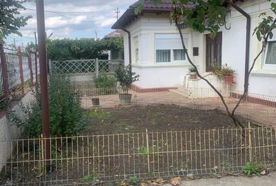 Techirghiol-Casă 4 cam dec BCA teren 530 mp d-17m preț 155.000 euro - 9