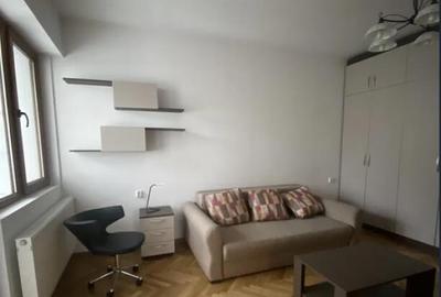 Garsonieră decomandată în Centrul Istoric - 7