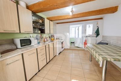 Strada Parului -  Casa de vanzare cu 3 camere Cartier Marmelada - 8
