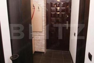 Apartament Ultracentral in Predeal 2 Camere, Vedere la Padure, Gata de Mutat - 1