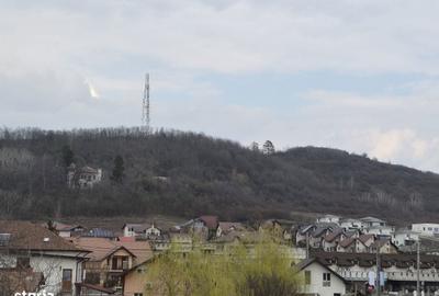 Casă cu 4 camere cu Teren 300 Mp în Ștefănești