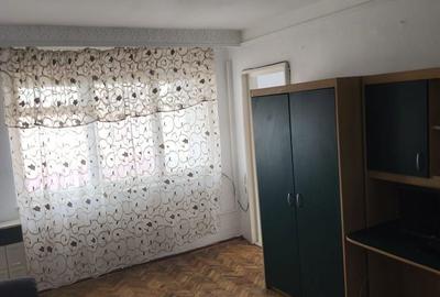 Garsonieră semidecomandată în Calea Galați - 1
