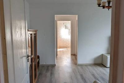 Inchiriez apartament 2 camere - 4