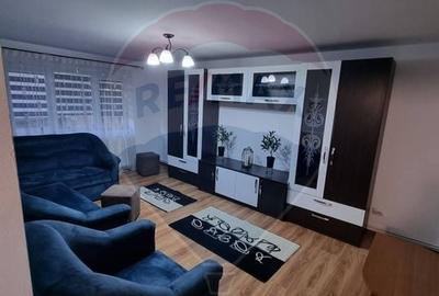 Apartament cu 3 camere, mobilat în Central - 1