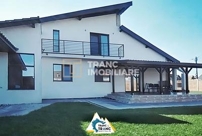 Casă cu 4 camere cu Teren 956 Mp în Livada - 1
