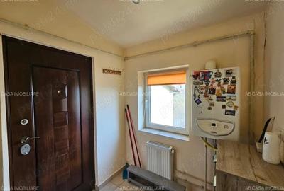 Apartament cu 3 camere decomandat în Giarmata - 14