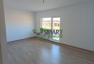 Apartament 3 camere decomandat – Hortensiei