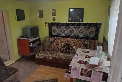 Casă cu 3 camere cu Teren 501 Mp în Brănești - 1