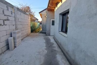 5 CAMERE | 118 MP UTILI | ZONA LINISTITA | MEDEEA - 4