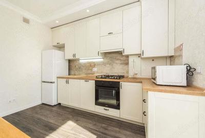 Inchiriere studio lux 13 septembrie - 1