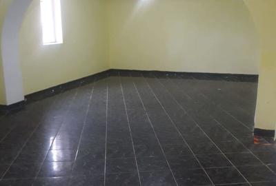 Spațiu comercial, de 550 mp, în Var - 4