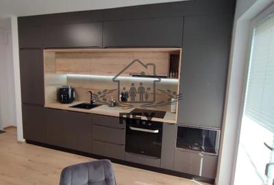 Apartament cu 2 camere semidecomandat în Turnișor - 3