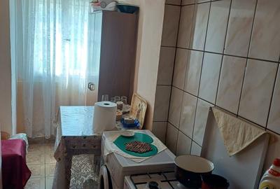 Garsonieră decomandată în Central - 4