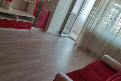Apartament cu 2 camere decomandat în Micro 16 - 2
