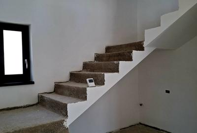Casă / vilă Mărăcineni / Argeș , finisaje moderne ! - 23