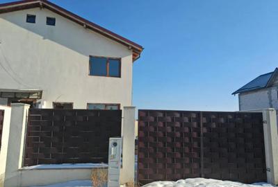 Casă cu 3 camere cu Teren 188 Mp în Central - 14