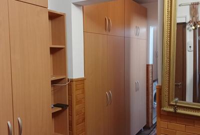 Apartament cu 3 camere decomandat, mobilat în Nicolina - 8