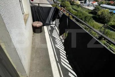 Apartament cu 3 camere semidecomandat în Central - 2