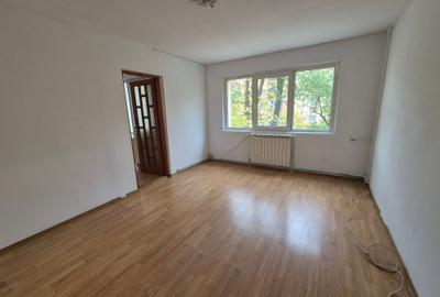 Pe frumoasa strada Harnicieila etajul 1, in bloc izolat termic - 4