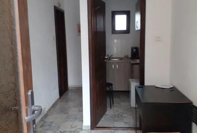 Apartament cu 2 camere semidecomandat în Central - 1