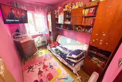 Apartament cu 3 camere semidecomandat în Florilor - 3