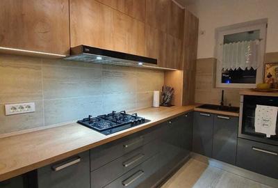 Apartament cu 3 camere decomandat în Central - 8