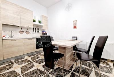 Apartament cu 3 camere semidecomandat, mobilat în Central - 8